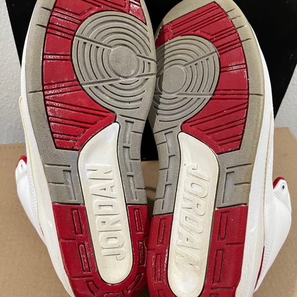 Air Jordan 2 - Picture 5 of 7